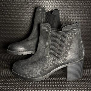 Clarks Leda Up Heeled Ankle Boots Black Suede Comfort Shoes Womens Size 7.5